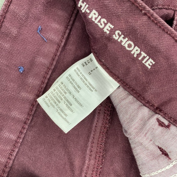 American Eagle Burgundy high rise shorts‎ - Picture 3 of 4